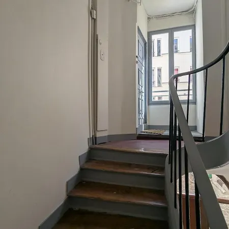Comfortable - Canal St Martin Parigi