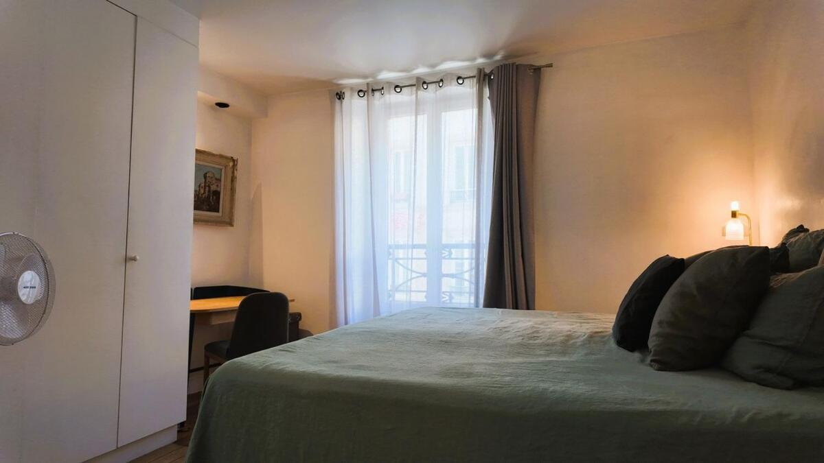 Comfortable - Canal St Martin